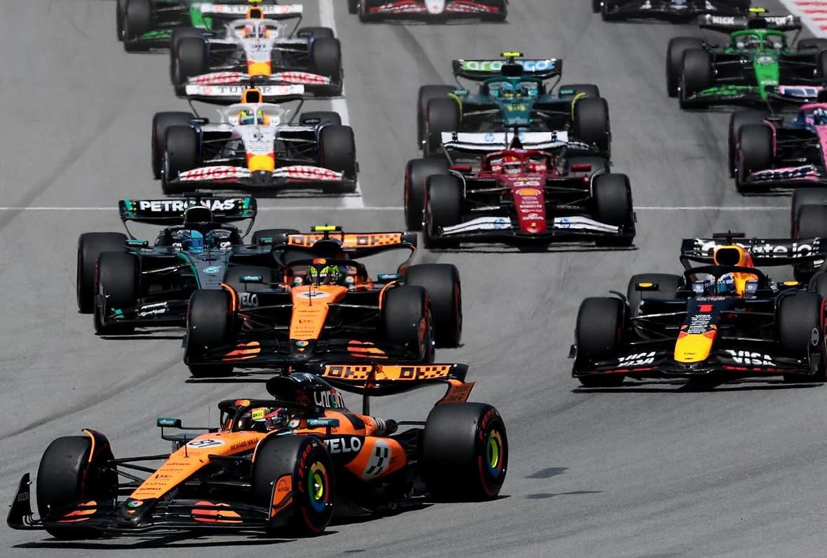 Discover how the brakes work on an F1 car.
